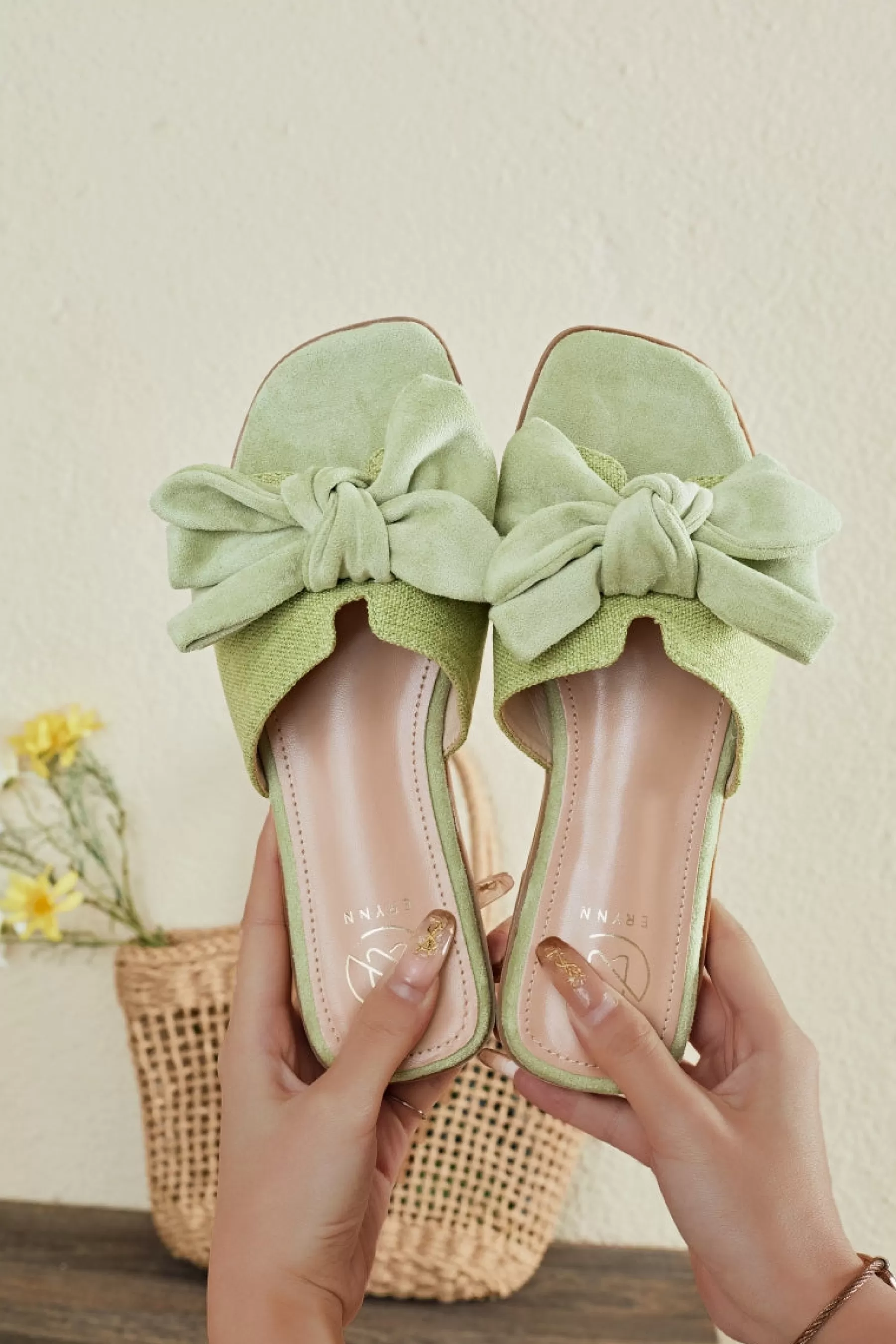 Slippers<* Cadence Sandal 333-219 Green