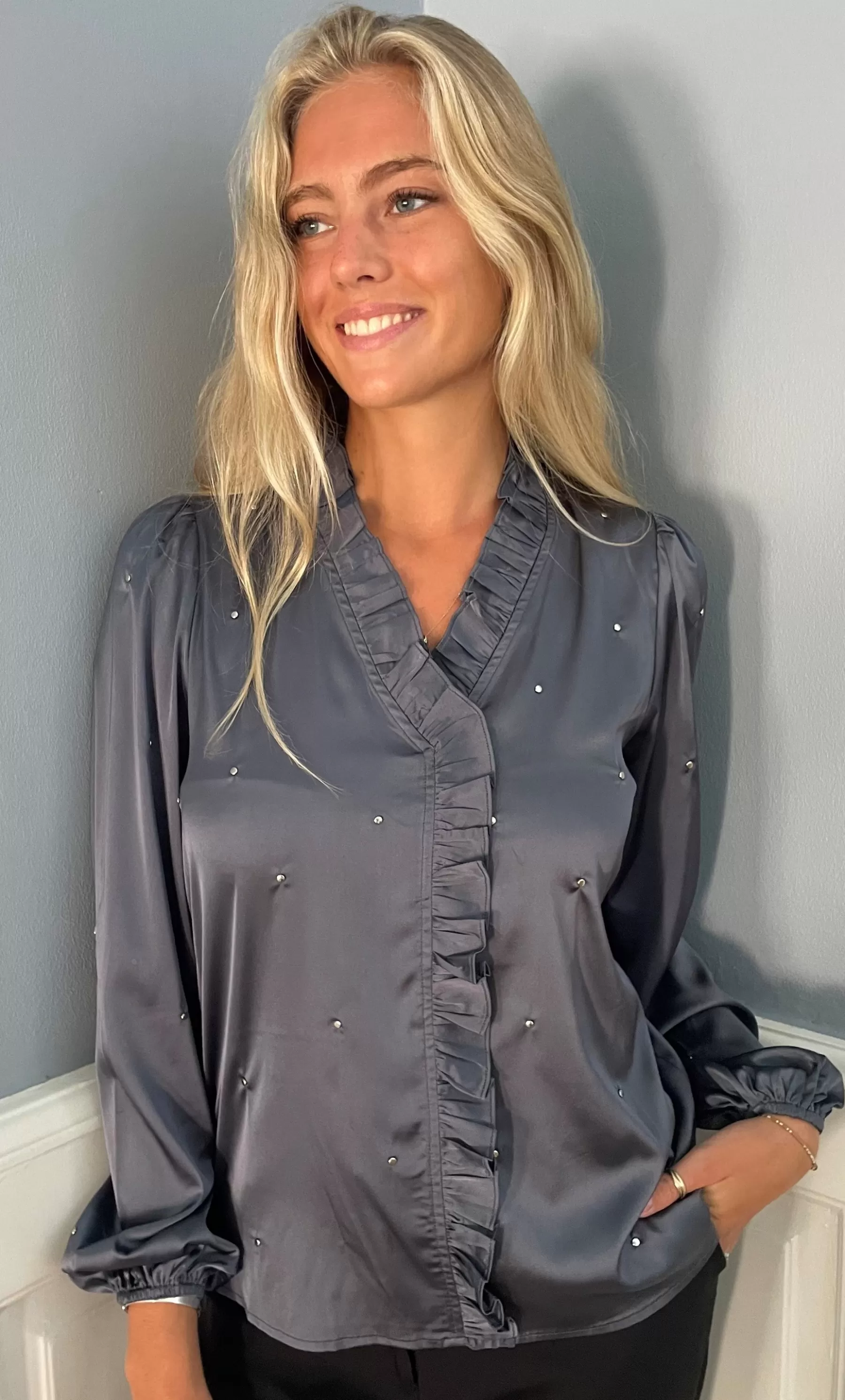 Bluser<Continue Darling Studs Blouse Grey