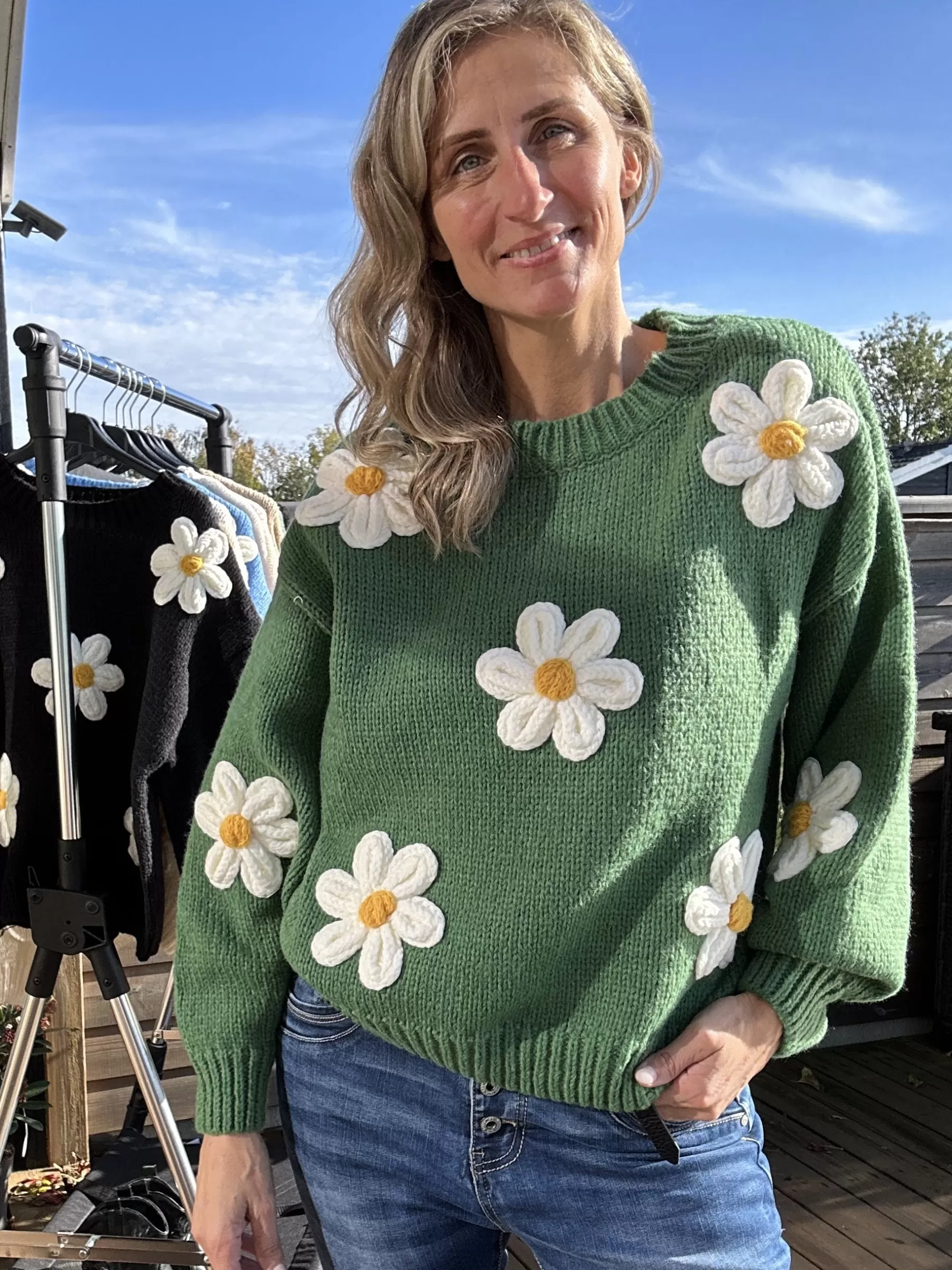 Strik<Gown Isa Margurit Pullover Med Handlavet Blomster Green