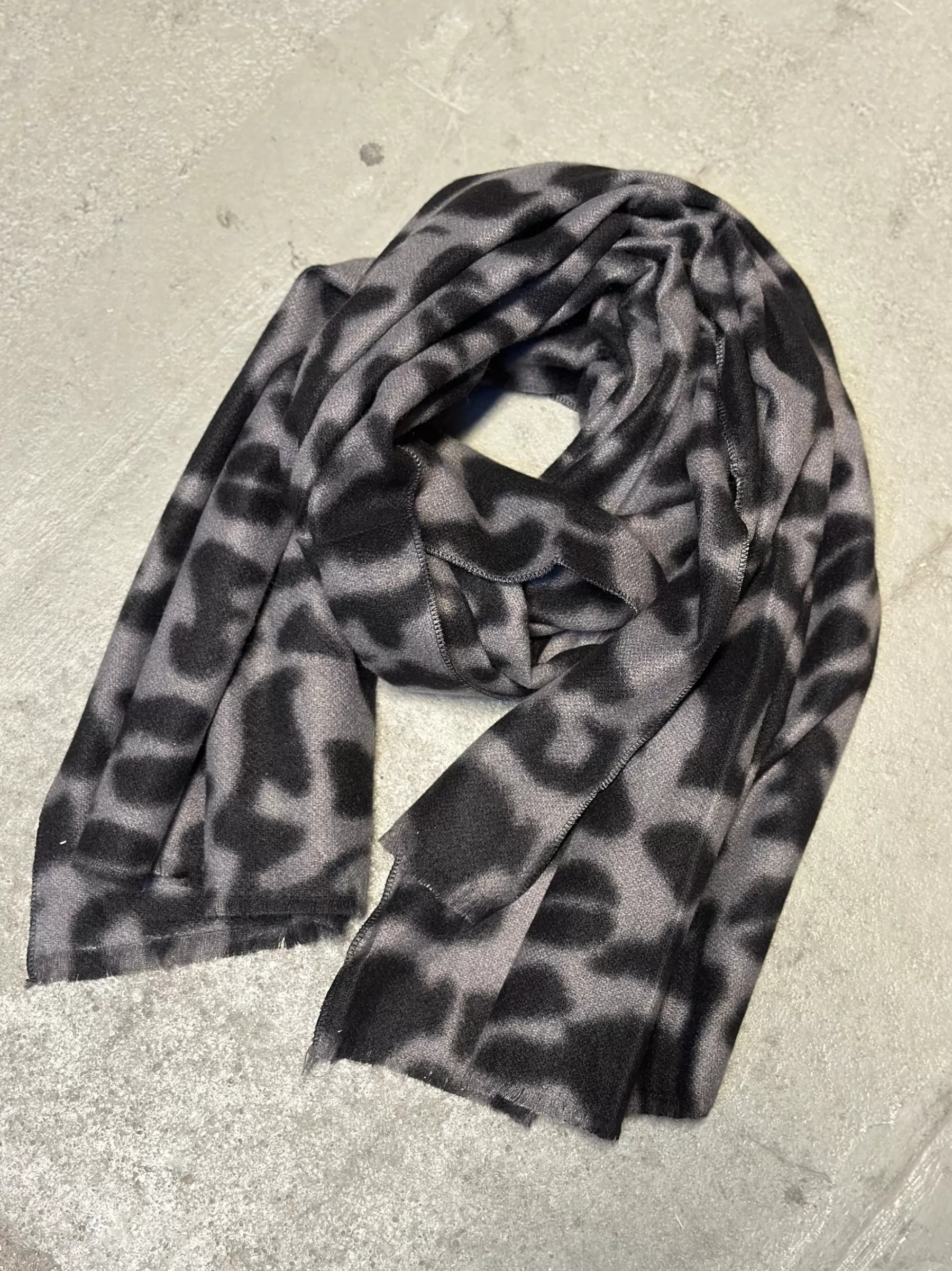 Tørklæder<Qnuz Odette Scarf Black