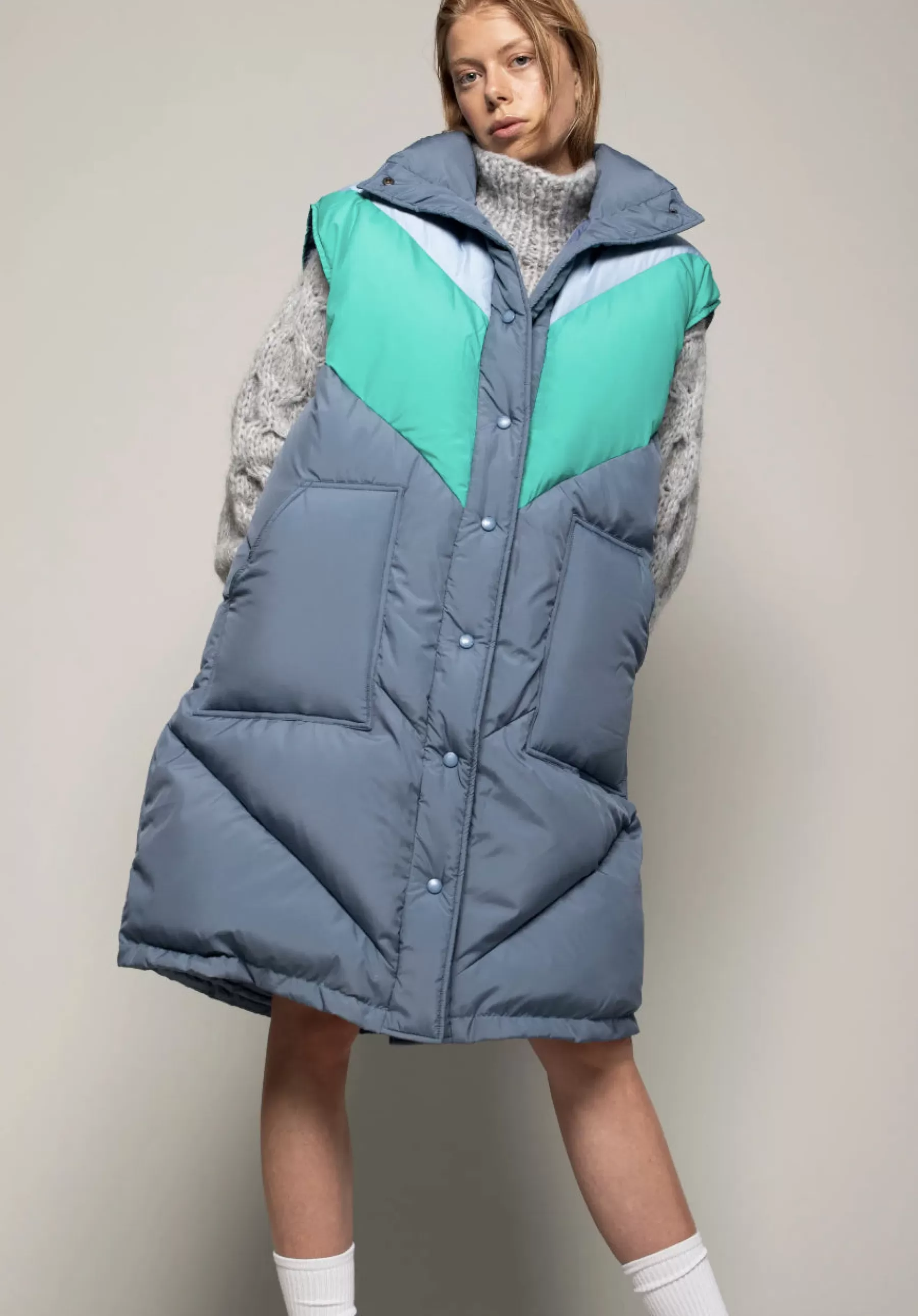 Veste<Dawn and dare Peace Puffer Vest Night Sky